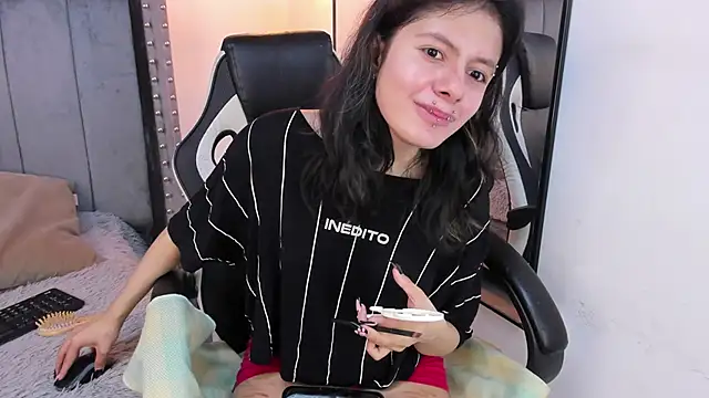 Miyu Komori online show from 02/12/26, 12:38