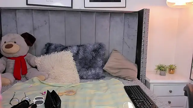 Miyu Komori online show from 02/21/26, 12:40