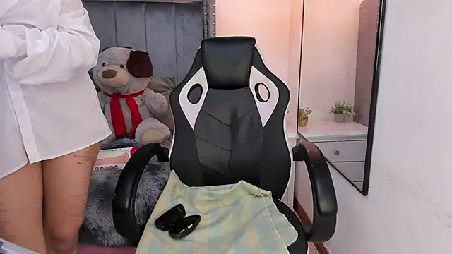 Miyu Komori online show from 03/28/26, 07:59