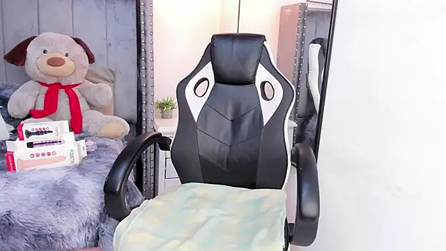 Miyu Komori online show from 03/27/26, 07:37