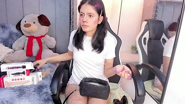 Miyu Komori online show from 04/13/26, 07:40