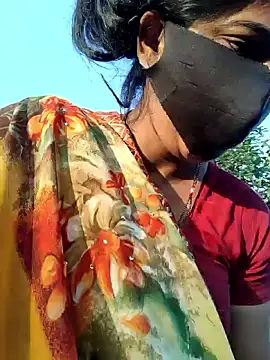 Hansini Gowda online show from 02/15/26, 01:50