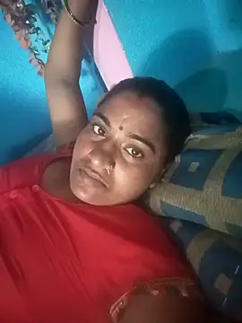 Snapshot of Hansini_Gowda chatting on 09/16/25, 06:25 Hansini Gowda online show from 09/16/25, 06:25