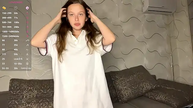 Snapshot of CharlynDini chatting on 10/03/25, 03:24 CharlynDini online show from 10/03/25, 03:24