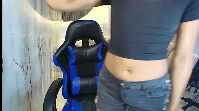 katty berry r online show from 10/21/25, 07:35