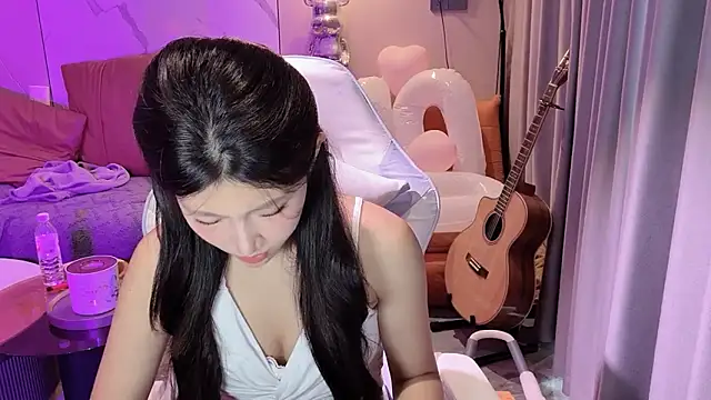 Snapshot of Lixinel-520 chatting on 09/10/25, 06:45 Lixinel-520 online show from 09/10/25, 06:45