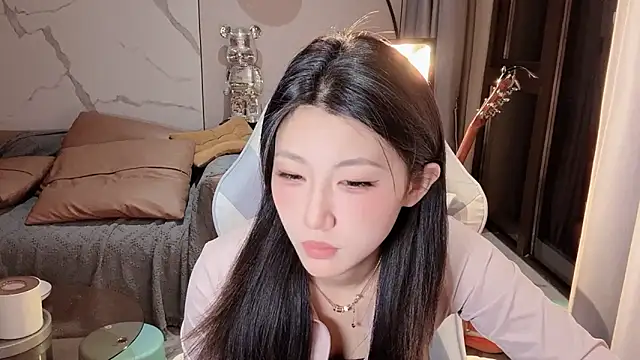 Lixinel-520 online show from 12/17/25, 01:49