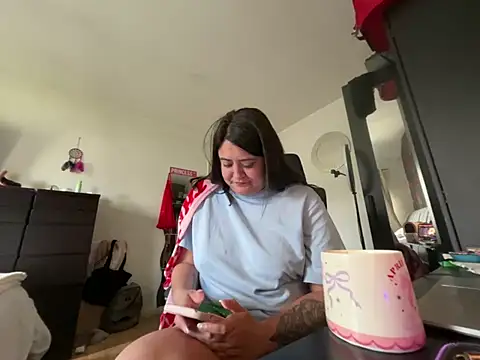 Snapshot of Prill940 chatting on 03/29/26, 08:27 Prill940 online show from 03/29/26, 08:27