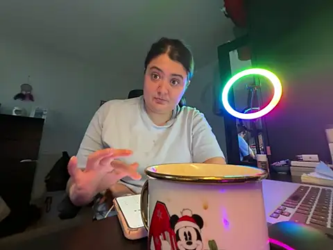 Snapshot of Prill940 chatting on 02/01/26, 08:01 Prill940 online show from 02/01/26, 08:01