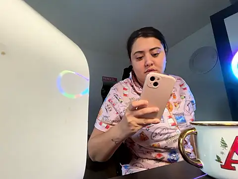 Snapshot of Prill940 chatting on 01/13/26, 10:08 Prill940 online show from 01/13/26, 10:08