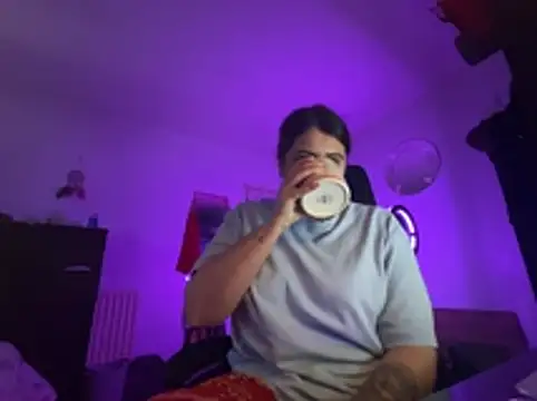 Snapshot of Prill940 chatting on 02/23/26, 06:58 Prill940 online show from 02/23/26, 06:58