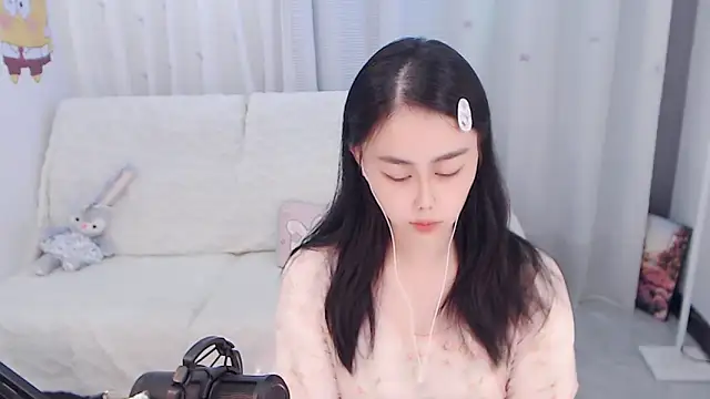 Snapshot of BOBO-jiang chatting on 09/29/25, 12:55 BOBO-jiang online show from 09/29/25, 12:55