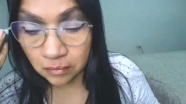 LissafeetHott online show from 12/19/25, 11:07