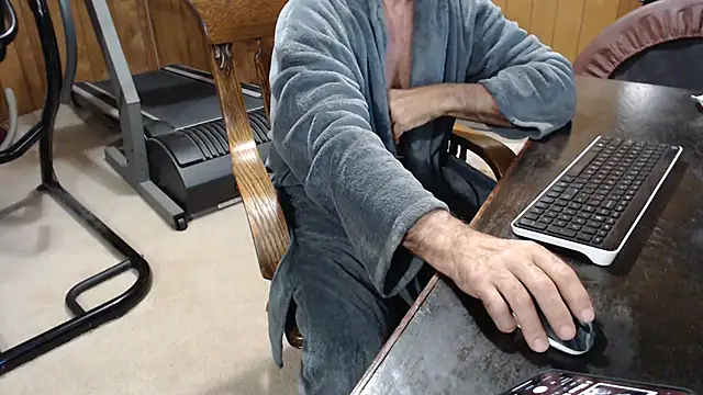 Snapshot of billy471 chatting on 10/15/25, 03:53 billy471 online show from 10/15/25, 03:53