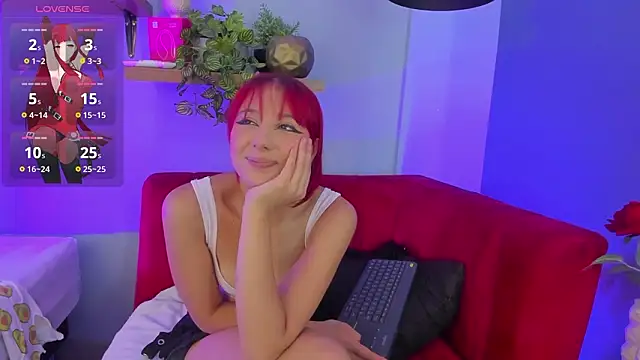 Cristalfoxy  online show from 03/11/26, 08:03