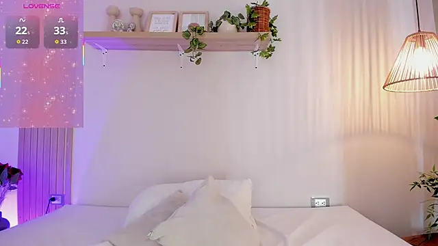 Cristalfoxy  online show from 01/14/26, 07:17