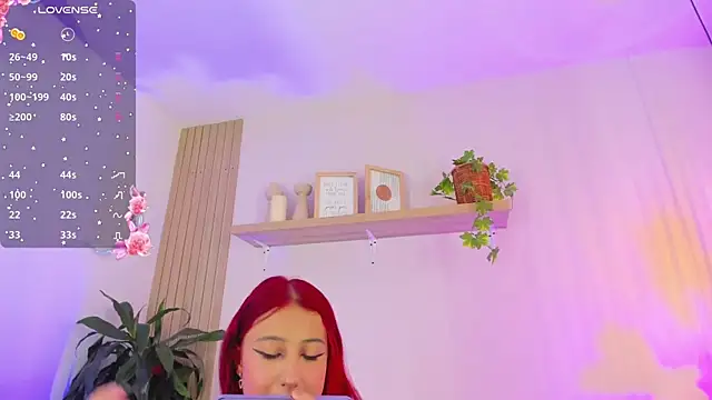 Cristalfoxy  online show from 12/03/25, 07:46