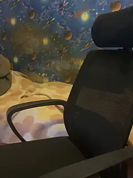 fronkie9384 online show from 09/28/25, 06:15