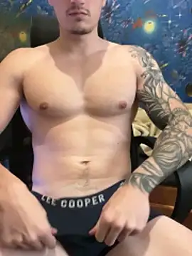 fronkie9384 online show from 12/15/25, 10:43