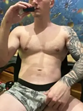 fronkie9384 online show from 03/18/26, 07:04