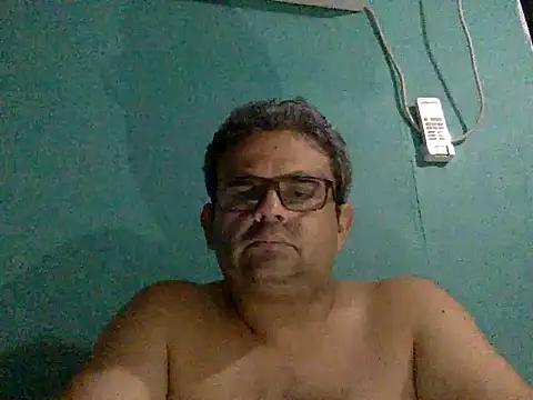 Snapshot of Katracho6969 chatting on 10/08/25, 04:03 Katracho6969 online show from 10/08/25, 04:03