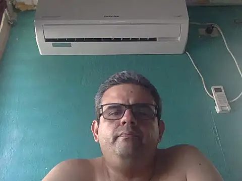 Katracho6969 online show from 12/04/25, 07:46