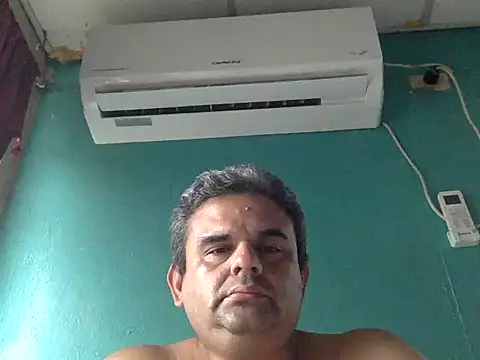 Snapshot of Katracho6969 chatting on 10/12/25, 04:08 Katracho6969 online show from 10/12/25, 04:08