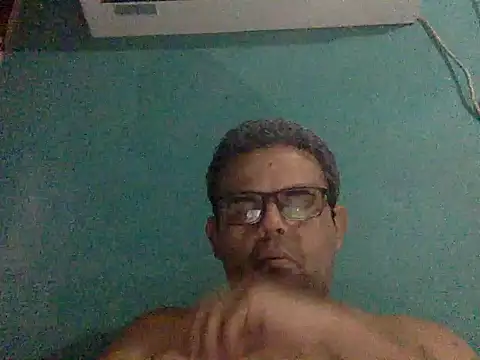 Snapshot of Katracho6969 chatting on 10/01/25, 03:33 Katracho6969 online show from 10/01/25, 03:33