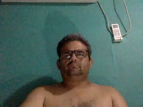 Snapshot of Katracho6969 chatting on 10/05/25, 02:35 Katracho6969 online show from 10/05/25, 02:35