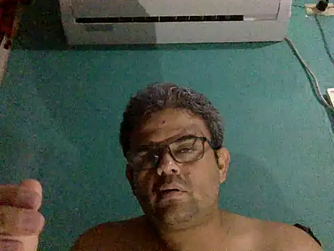 Snapshot of Katracho6969 chatting on 10/17/25, 05:11 Katracho6969 online show from 10/17/25, 05:11