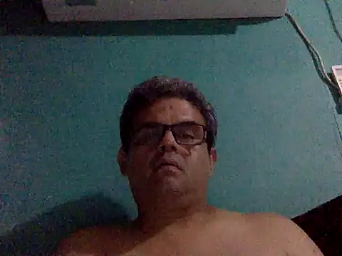 Snapshot of Katracho6969 chatting on 10/13/25, 04:58 Katracho6969 online show from 10/13/25, 04:58