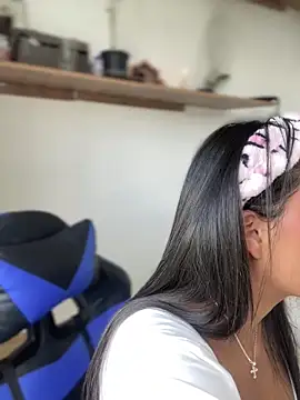 Elahia  marquez online show from 09/19/25, 06:34