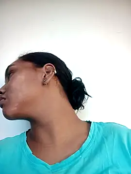 Lucy-Ferr online show from 12/04/25, 01:54