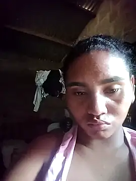 Lucy-Ferr online show from 12/02/25, 08:21