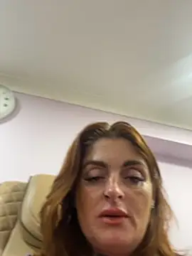 Snapshot of IrishmilfAnna chatting on 11/07/25, 09:47 IrishmilfAnna online show from 11/07/25, 09:47