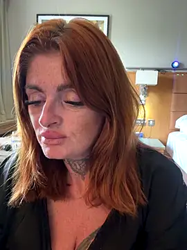 Snapshot of IrishmilfAnna chatting on 11/05/25, 10:29 IrishmilfAnna online show from 11/05/25, 10:29