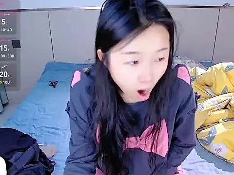 Snapshot of Qiqi-0088 chatting on 09/11/25, 03:12 Qiqi-0088 online show from 09/11/25, 03:12