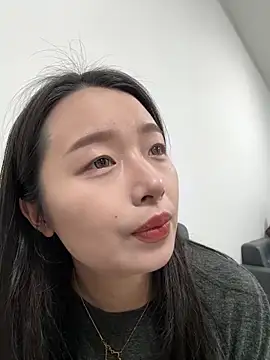 Snapshot of Qiqi-0088 chatting on 10/19/25, 07:44 Qiqi-0088 online show from 10/19/25, 07:44
