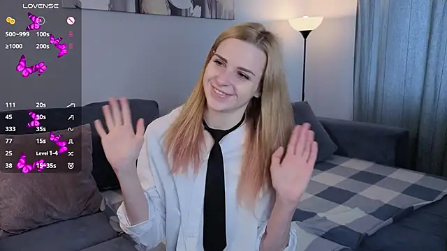 HelenMartines online show from 10/29/25, 10:25