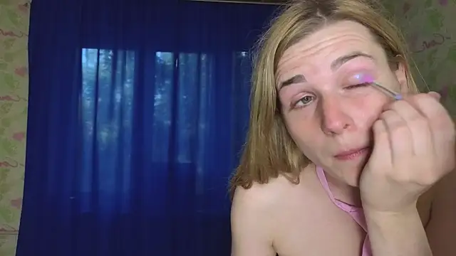 HelenMartines online show from 06/30/26, 04:51