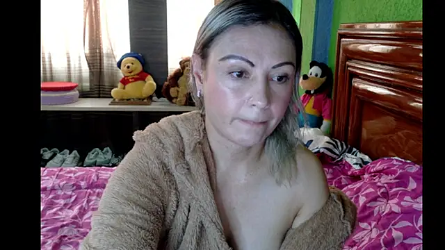  Charlize theron  online show from 04/14/26, 05:07