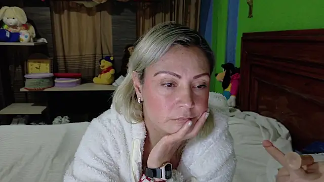  Charlize theron  online show from 02/03/26, 02:53