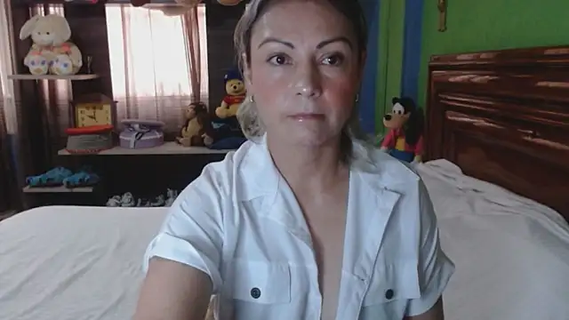 Snapshot of _Charlize_theron_ chatting on 11/25/25, 07:47 Charlize theron online show from 11/25/25, 07:47