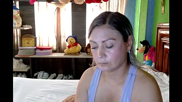 Snapshot of _Charlize_theron_ chatting on 05/27/26, 06:59 Charlize theron online show from 05/27/26, 06:59
