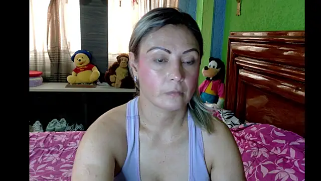  Charlize theron  online show from 04/15/26, 07:58