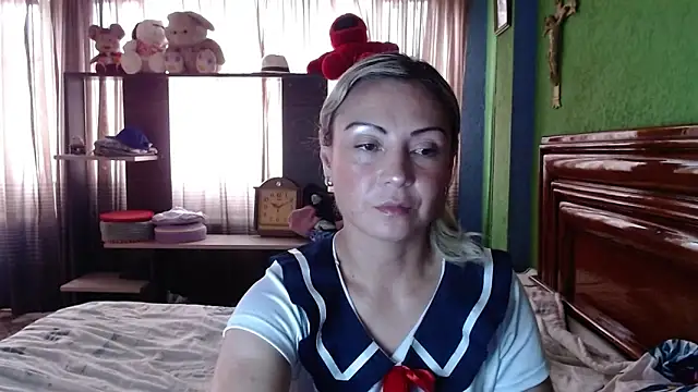 Snapshot of _Charlize_theron_ chatting on 09/16/25, 08:10 Charlize theron online show from 09/16/25, 08:10