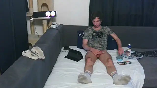 Snapshot of cum2camboys chatting on 04/08/26, 06:20 cum2camboys online show from 04/08/26, 06:20