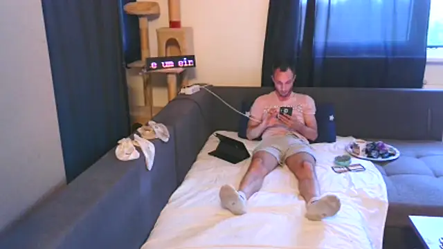 Snapshot of cum2camboys chatting on 06/02/26, 06:41 cum2camboys online show from 06/02/26, 06:41