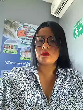 Snapshot of Milagros-hot chatting on 10/12/25, 07:04 Milagros-hot online show from 10/12/25, 07:04