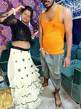 sexy-couple77 online show from 09/28/25, 06:04